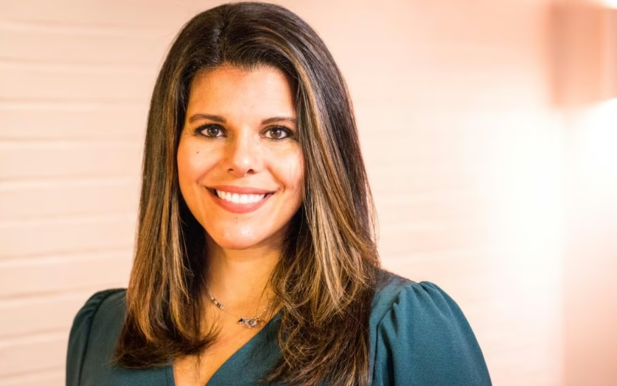 Vivian Salama Bio, Roots, Parents, Husband and Salary Revealed