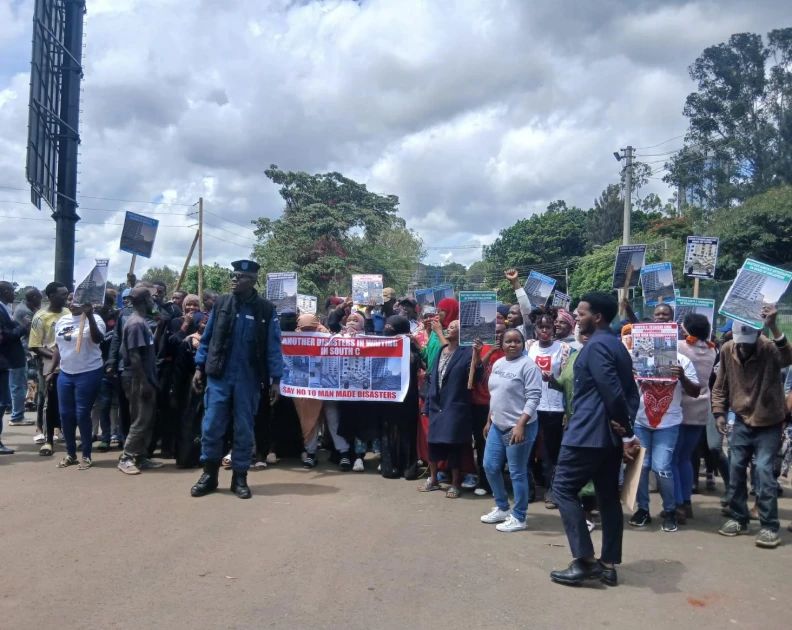 South C residents have demanded release of inquiry findings, demolition or certification of a nearby high-rise, and criminal action over the collapsed Muhoho Avenue building that left two people dead.