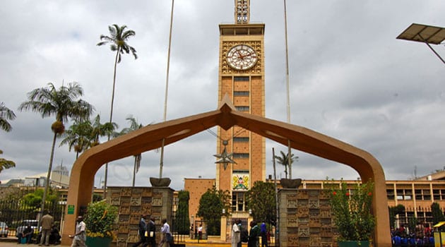 PARLIAMENT-MAIN-GATE3