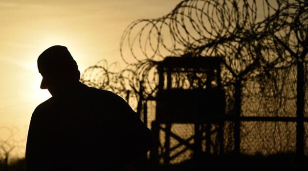 GUANTANAMO-SILHOUETTE
