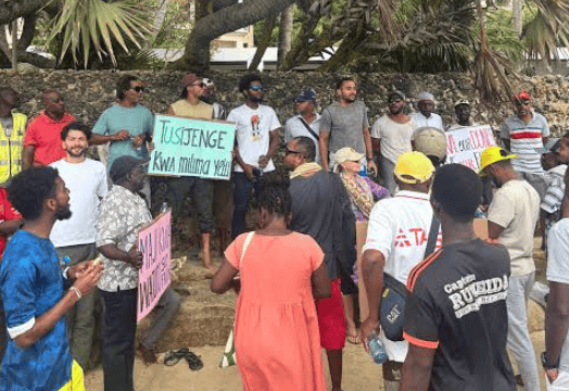 Shela lobby accuses ex-Governor Fahim Twaha and businessman Azhar Mbarak of encroaching on Lamu’s sole freshwater source, warning of...