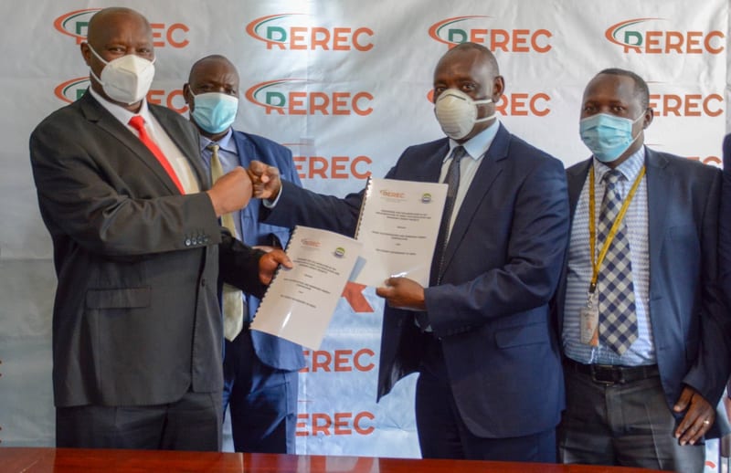 Peter Mbugua and Ojaamong