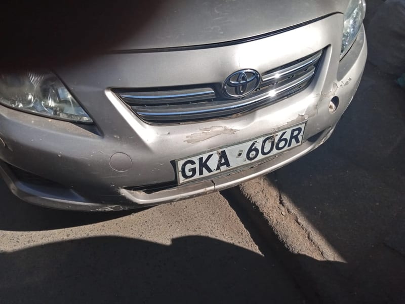 [Photo and Audio] Reckless Driver Knocks Car's Side Mirror And Demands For Payment Despite Being On The Wrong