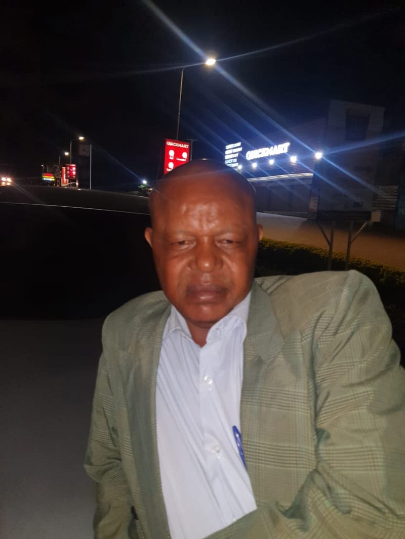 Video: Drunk Civil Servant In Government Car Assaults Officer, Threatens To Shoot Police And Asks Them To Report To Uhuru