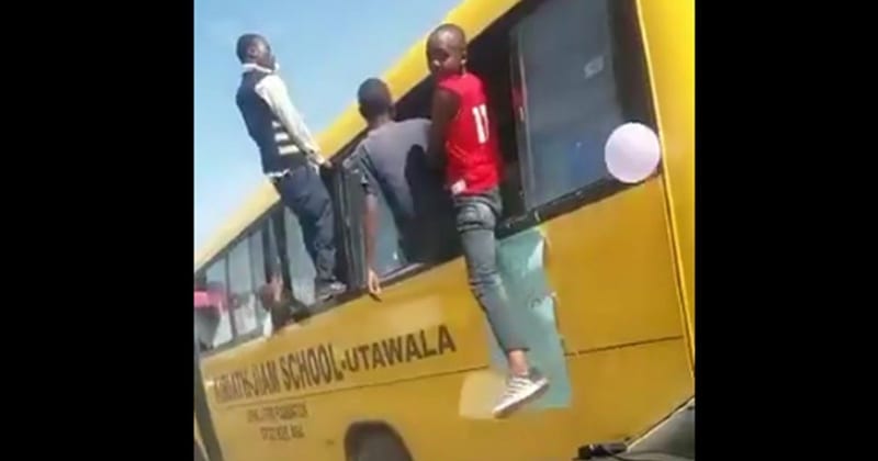 Speeding school bus full of pupils caught on camera breaking Michuki rules – VIDEO – Nairobi News