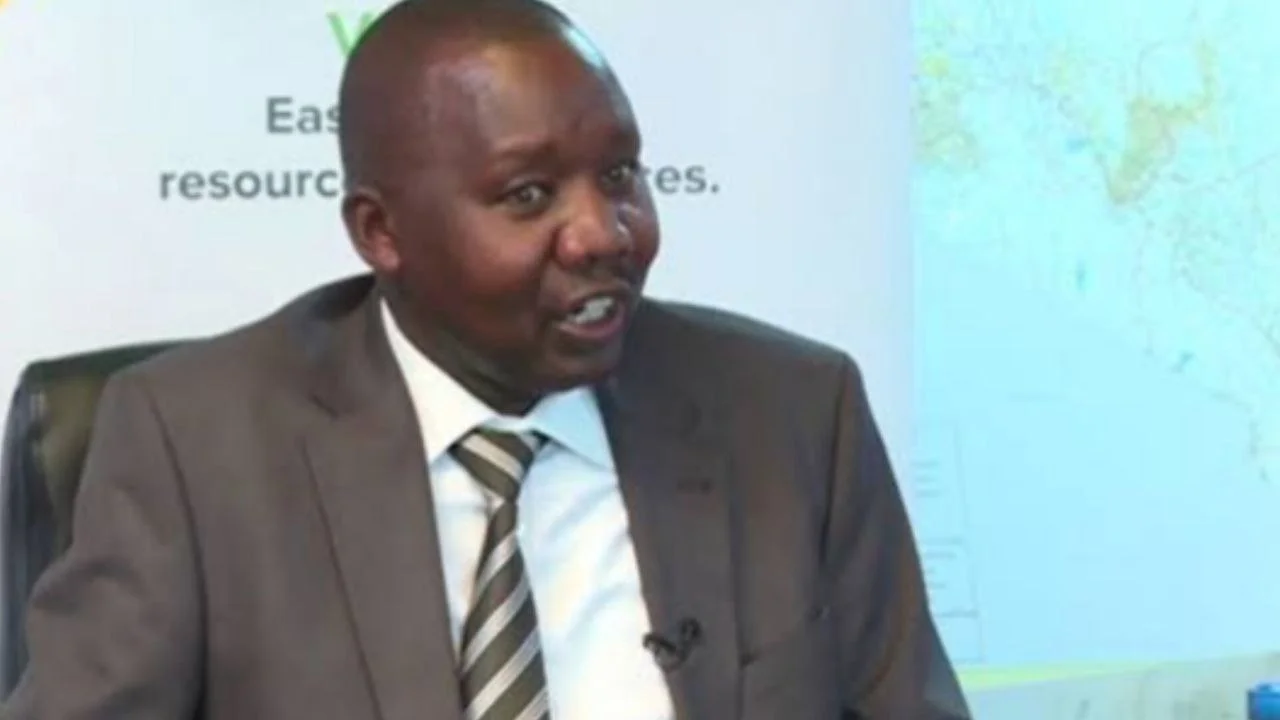 Gideon Moi Man who is also KeRRA Director General Philemon Kandie